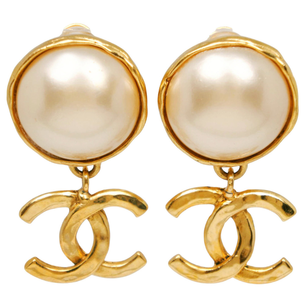 CHANEL Earrings - Picture 1 of 5